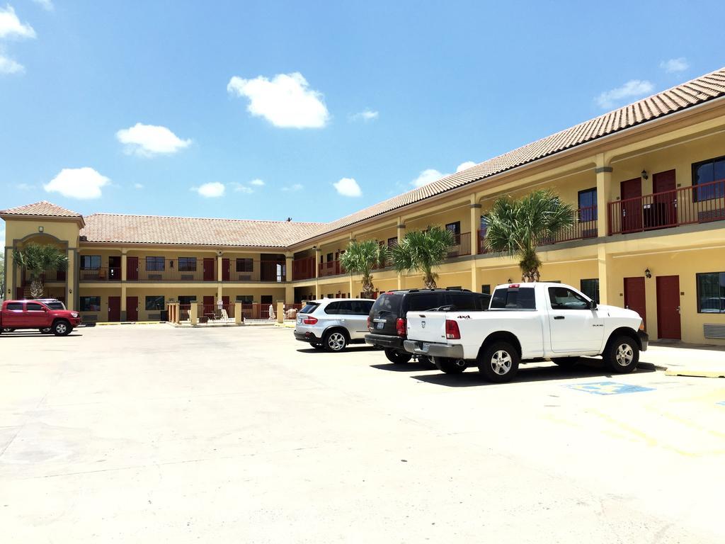 Boca Chica Inn&Suites Brownsville Exterior foto